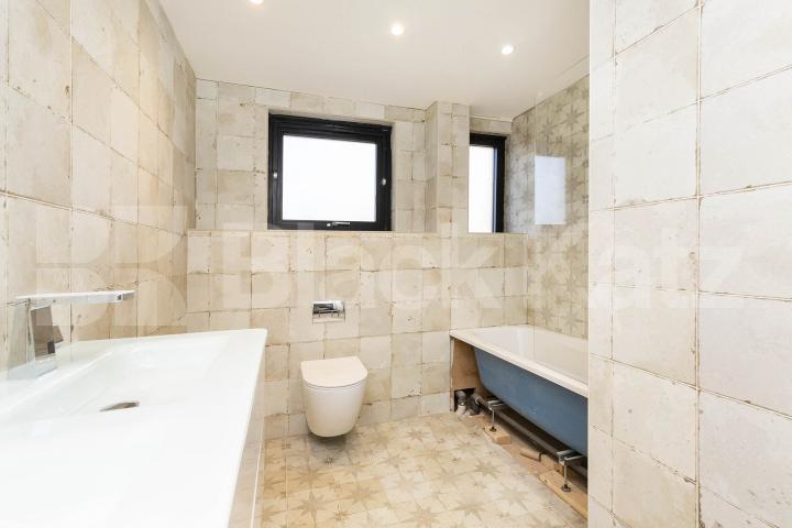 Newly refurbished to a high standard 2 bedroom property in the heart of Highbury Aubert Park, Highbury